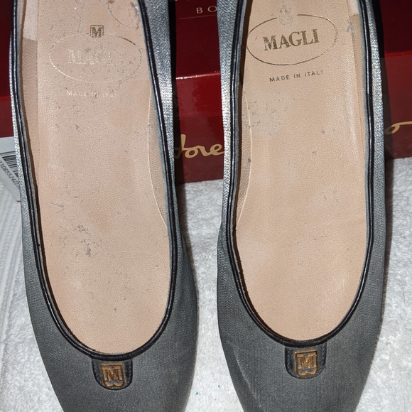 Bruno Magli Gray Flats Elegant Loafers - Picture 1 of 6